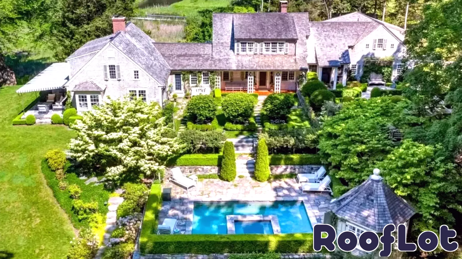 $7.25 Million Connecticut Estate Boasts Idyllic English Gardens—and Nearly 300 Years of History
