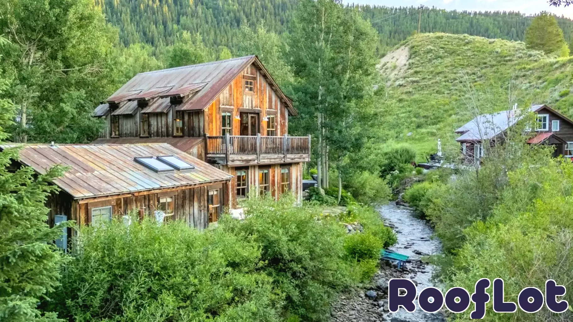 Colorado Home Weaves Two Historic Sheds Into a Modern Family Retreat