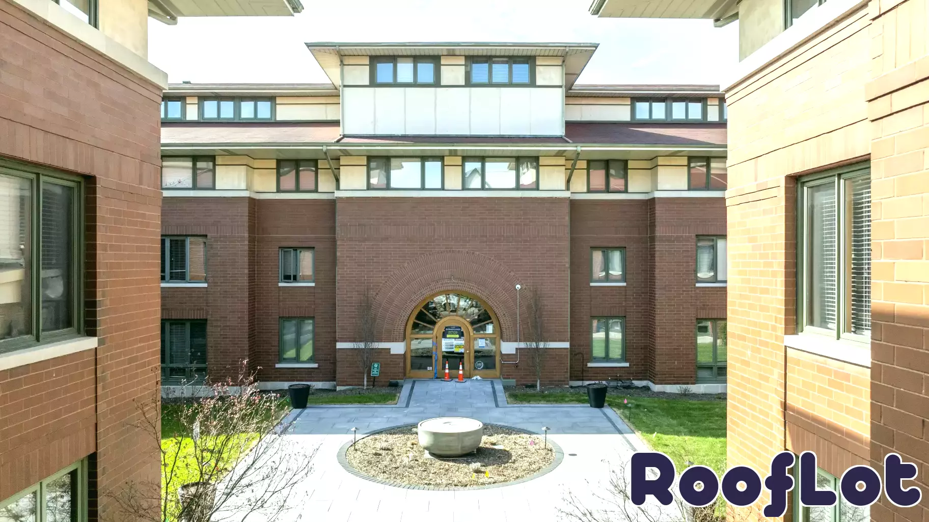 Oak Park apartments trade for $23 million