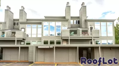 Exploring the Modern Upgrades at 3548 N Lake Creek Drive, 2223