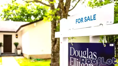 Mortgage Rates Surge Past 7% Following U.S. Credit Downgrade