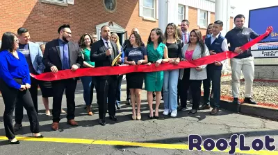 New Real Estate Hub Opens to Serve Rockford's Hispanic Community